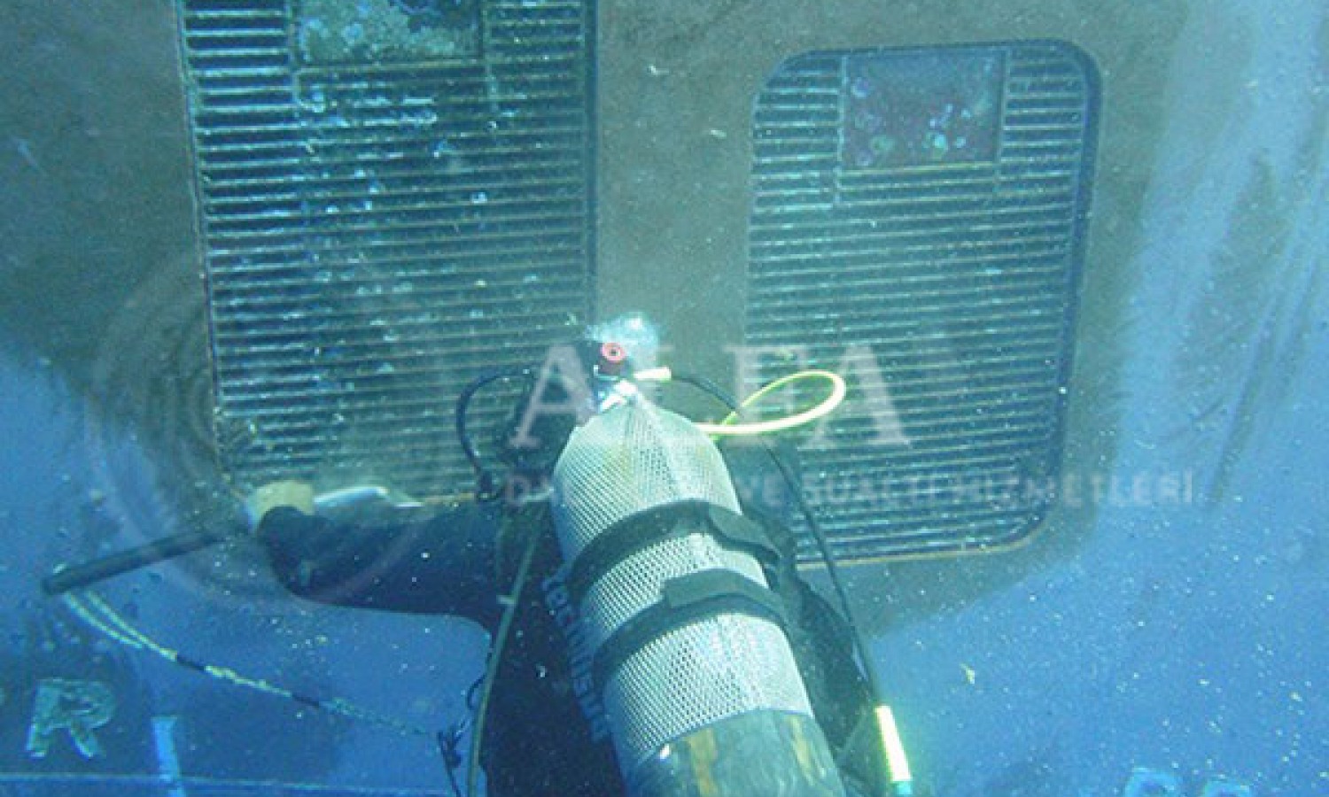 Sea Chest Cleaning/ Strainer and Internal Cleaning of Keel Coolers 